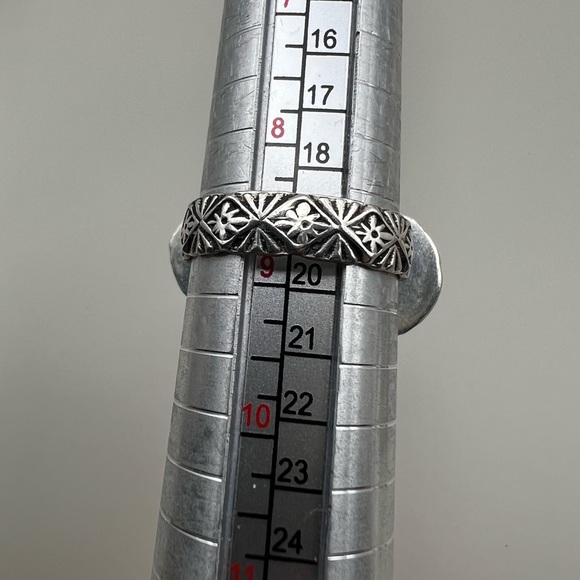 Solar Quartz Stone Ring Size 8.75 - Picture 8 of 9